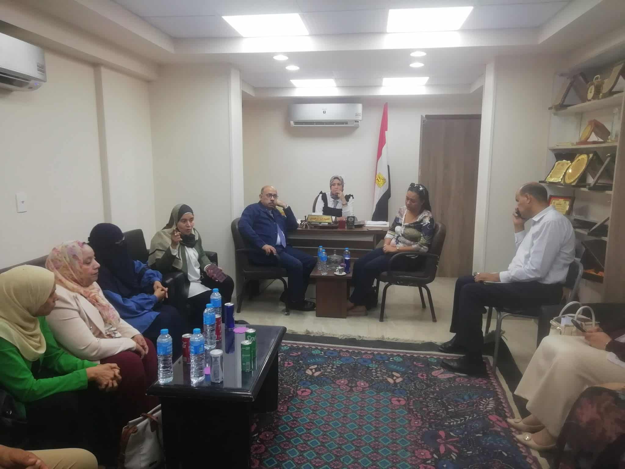 حملة “طرق الابواب” الصحة والتضامن تعقد اجتماعا تنسيقى لمناقشة آلية تنفيذ بأسيوط