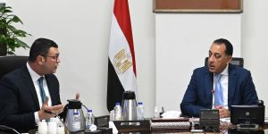 مدبولي يبحث موقف تقنين الأراضي المضافة للمدن الجديدة