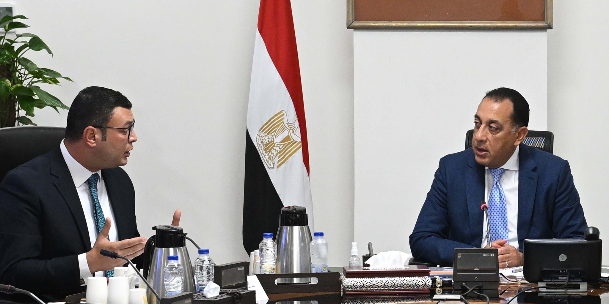 مدبولي يبحث موقف تقنين الأراضي المضافة للمدن الجديدة