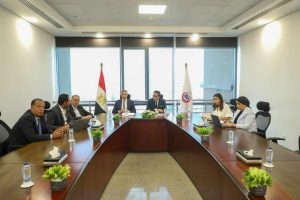 وزير الصحة ومحافظ الإسكندرية يجتمعان لمتابعة تنفيذ مشروع إنشاء “شبكة رعاية صحية”