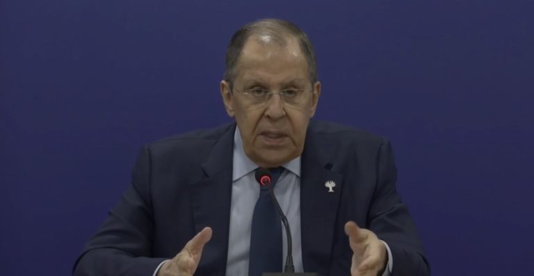 وزير خارجية روسيا يدعو لنظام عالمي متوازن خلال قمة البريكس