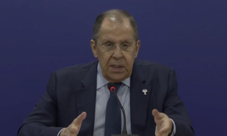 وزير خارجية روسيا يدعو لنظام عالمي متوازن خلال قمة البريكس