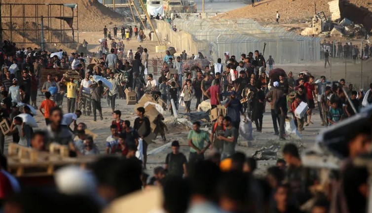 «مصائد الموت» في غزة تُسفر عن 21 شهيدًا