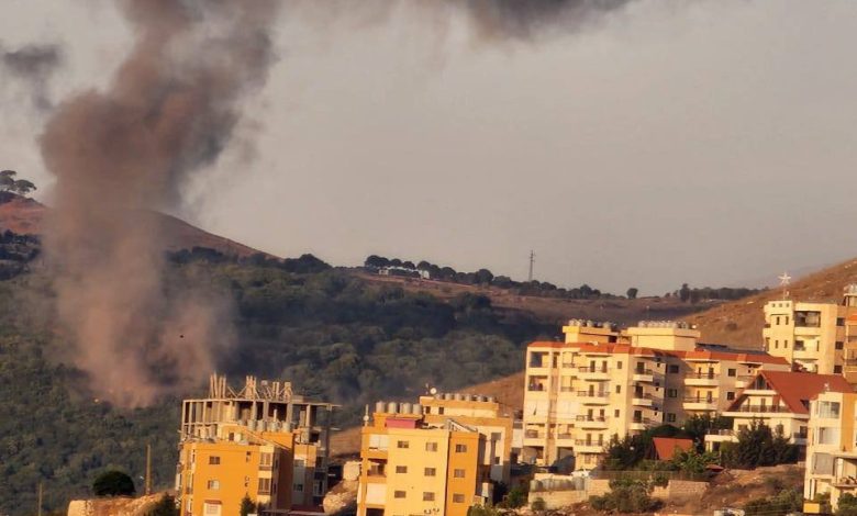 الاحتلال الإسرائيلي يقصف جنوب لبنان ويستهدف سيارة قرب بيروت