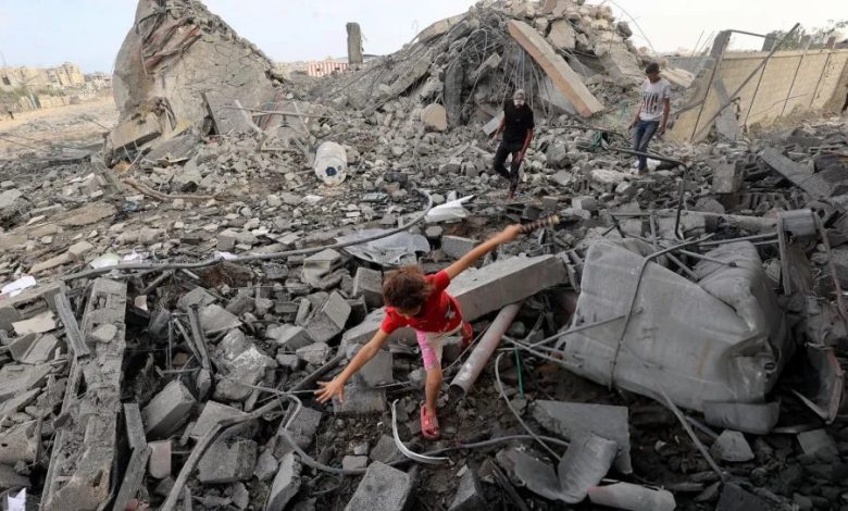 أعداد الضحايا ترتفع في غزة مع عجز الوصول للمتضررين