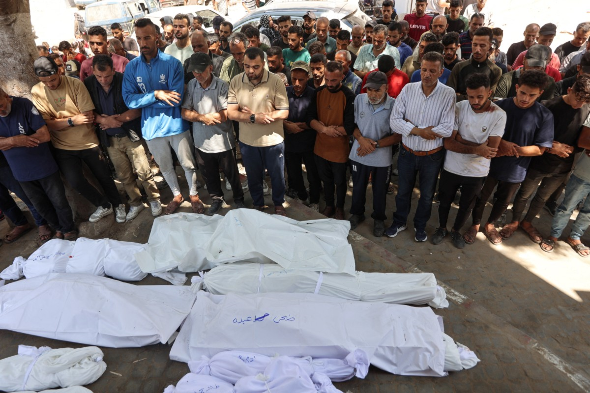 غارات إسرائيلية مكثفة على غزة تخلف عشرات الشهداء والجرحى