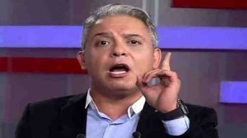 أنباء عن توقيف معتز مطر في لندن.. ولا تأكيد رسمي حتى الآن