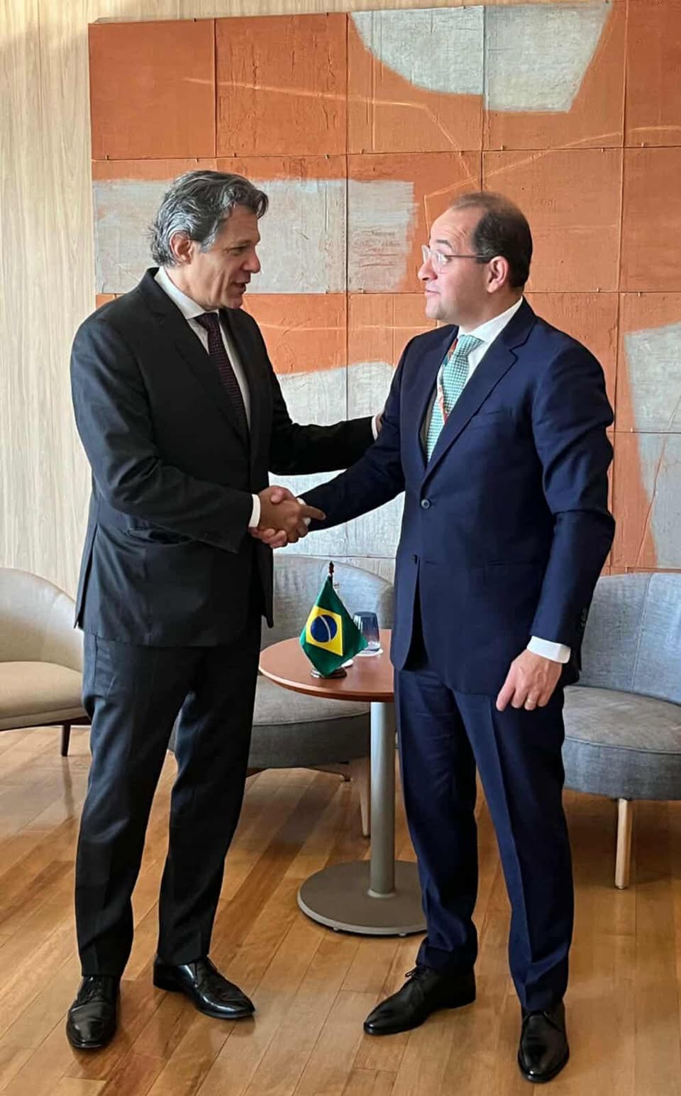 وزير المالية فى لقائه بنظيره البرازيلى :      الاستفادة من الخبرات البرازيلية فى تطوير المنظومة الضريبية
