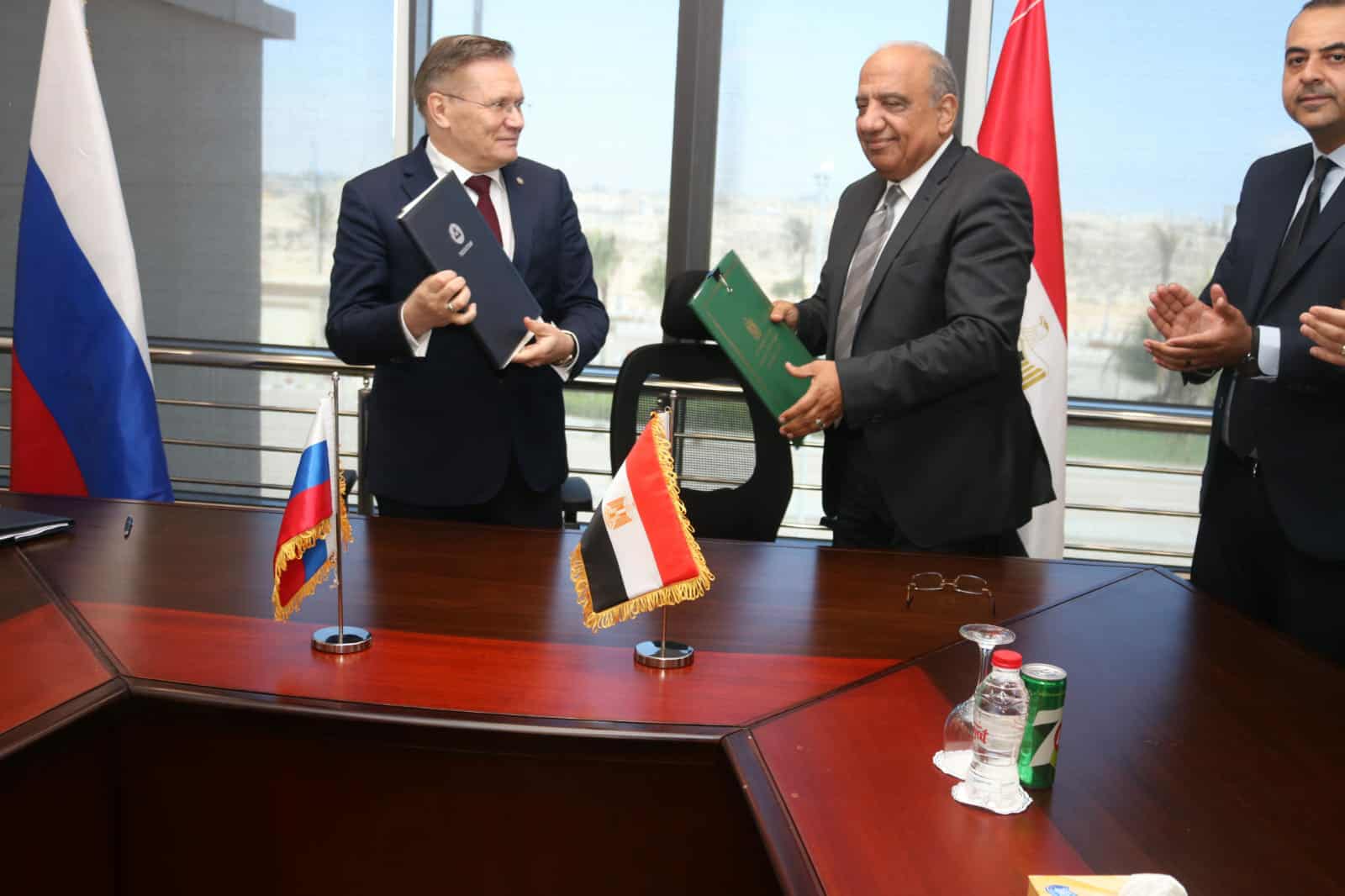 مصر وروسيا توقعان بروتوكولاً مكملًا للاتفاقية الحكومية فى بناء وتشغيل محطات الطاقة النووية 