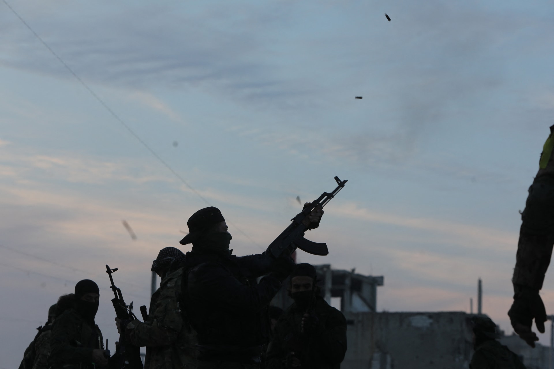 رغم إعلان وقف إطلاق النار.. الاشتباكات لا تزال تهدد السويداء