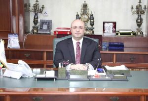 محافظ بني سويف يهنئ “يوسف سامي” و”وسام بكري” أوائل الجمهورية في الثانوية العامة