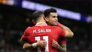 بايرن ميونخ يتمسك بضم لويس دياز من ليفربول