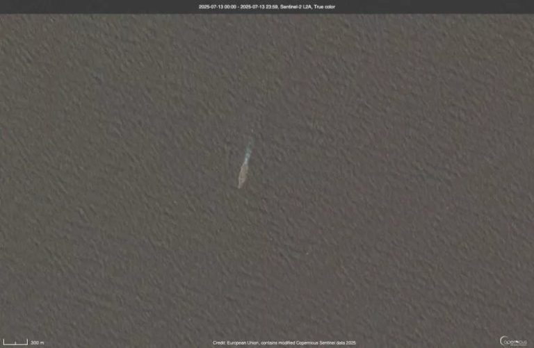 استمرار الوجود البحري الأمريكي قرب إيران رغم التهدئة الإقليمية