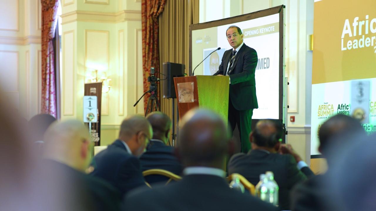 فوز احمد كجوك بجائزة أفضل وزير مالية بالقارة السمراء