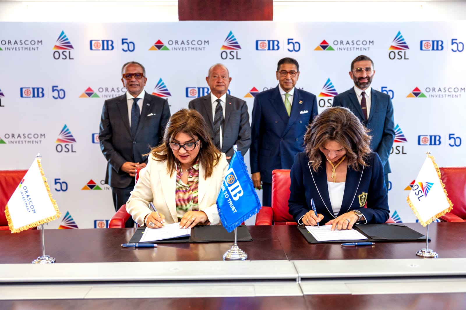 OSL وCIB يوقعان عقد تمويل لتطوير عروض الصوت والضوء بالأهرامات