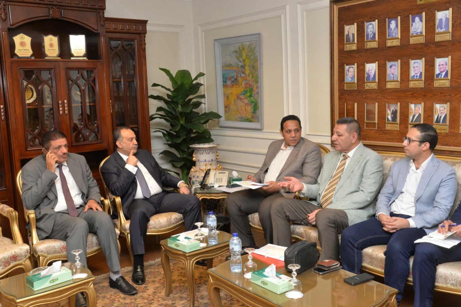 لتطوير 7000 منزل..محافظ أسيوط يبحث مع فريق “حياة كريمة”سبل تسريع تنفيذ مبادرة “سكن كريم”