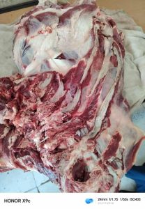 ضبط لحوم وسلع غذائية فاسدة وتحرير ٥٣١ محضر داخل الأسواق بأسيوط