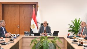 وزير الري يتابع دراسات برنامج التعاون المشترك في البحوث التطبيقية بين مصر وهولندا