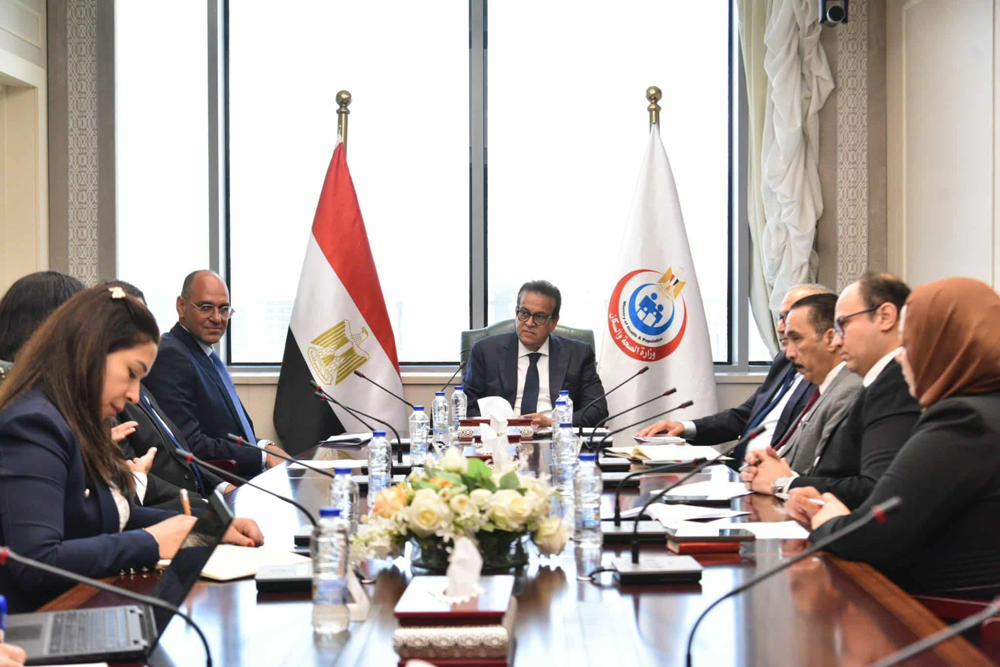 وزير الصحة يبحث مع وفد شركة «جونسون آند جونسون» سبل تعزيز التعاون في القطاع الصحي