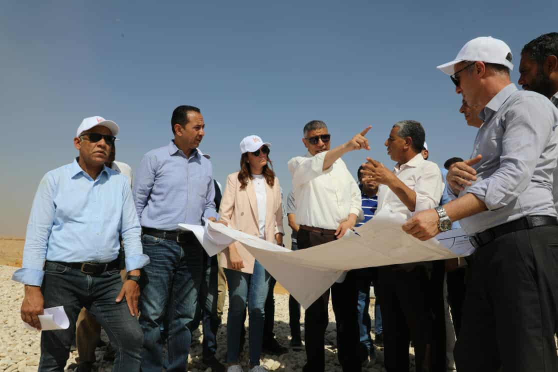 محافظ الجيزة يتفقد خلية الدفن الصحى بشبرامنت