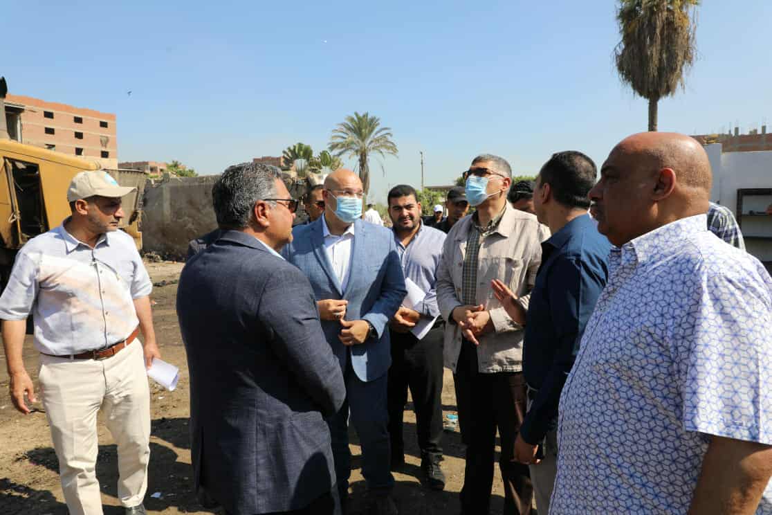 محافظ الجيزة يتفقد محطة المناولة الوسيطة لتجميع المخلفات بأوسيم
