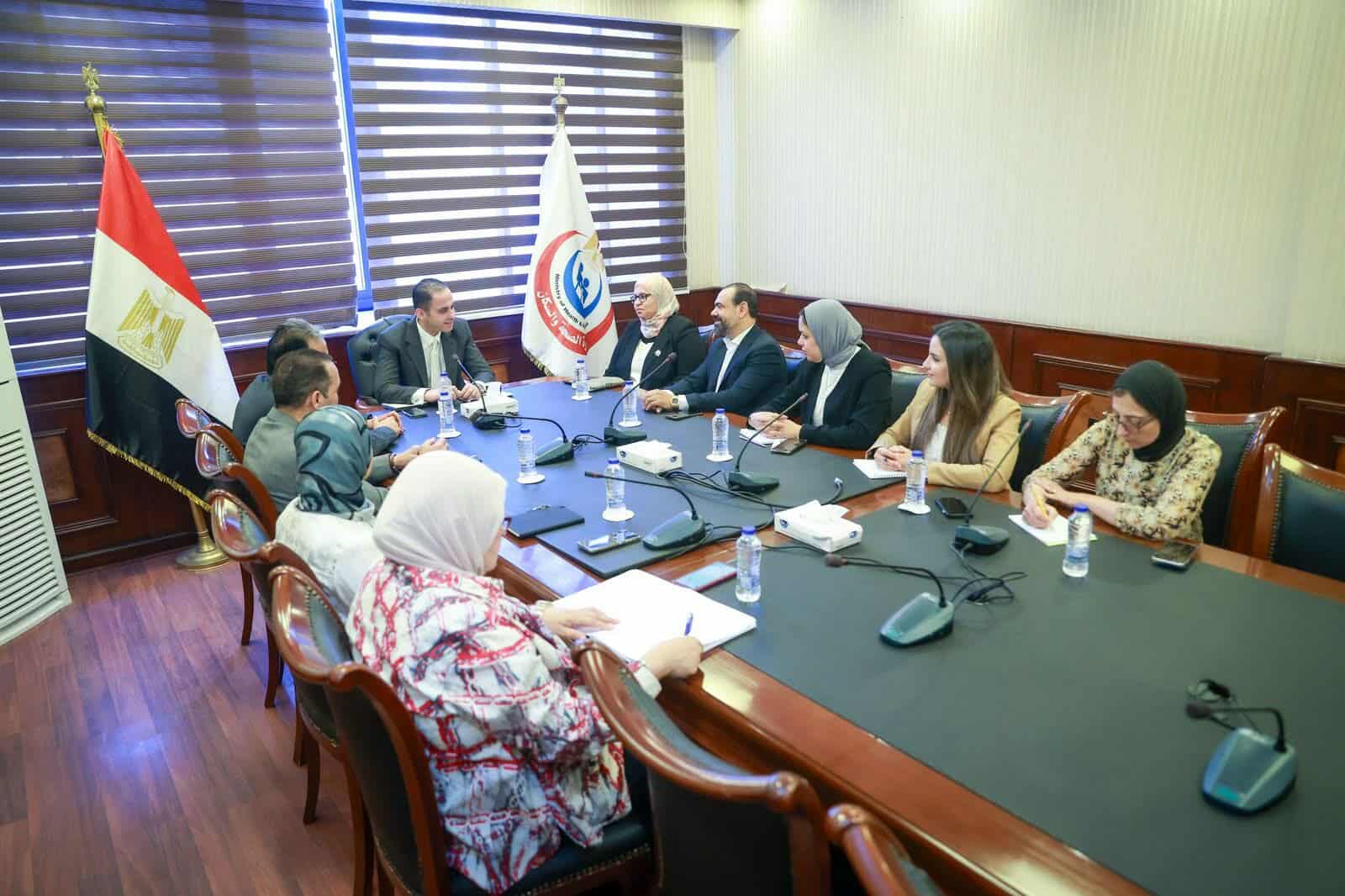 نائب وزير الصحة والسكان يعقد اجتماعًا لمناقشة ملف السياحة العلاجية