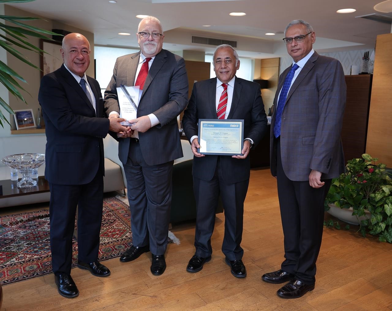 Madico الأمريكية تكرم البنك الأهلي لدوره في الابتكار الأمني والتصنيع المحلي