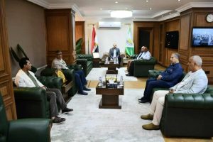 محافظ الجيزة يستقبل وزير الرياضة تمهيدًا لافتتاح عدد من المنشآت الشبابية