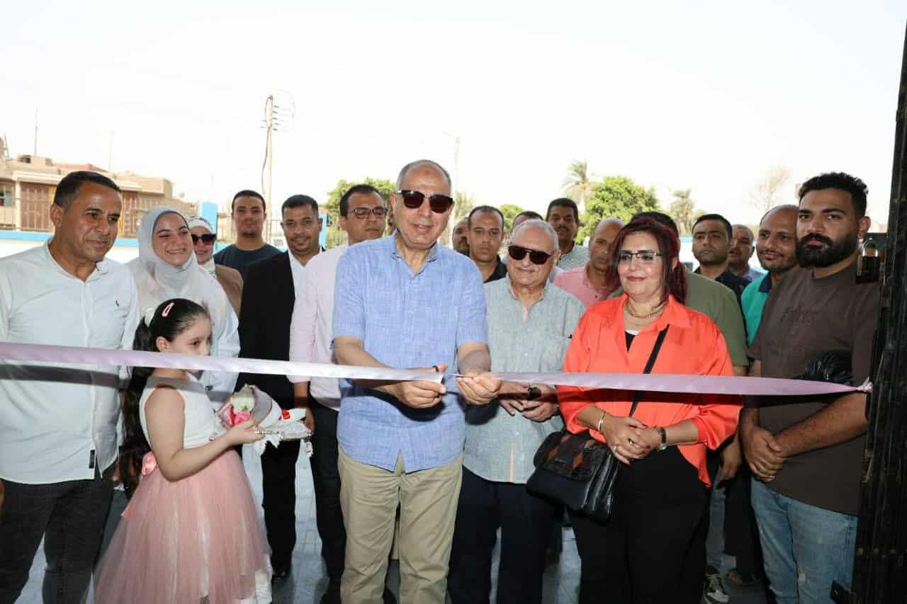 محافظ المنيا يفتتح مركز طب الأسرة بالأشمونين لخدمة 40 ألف مواطن