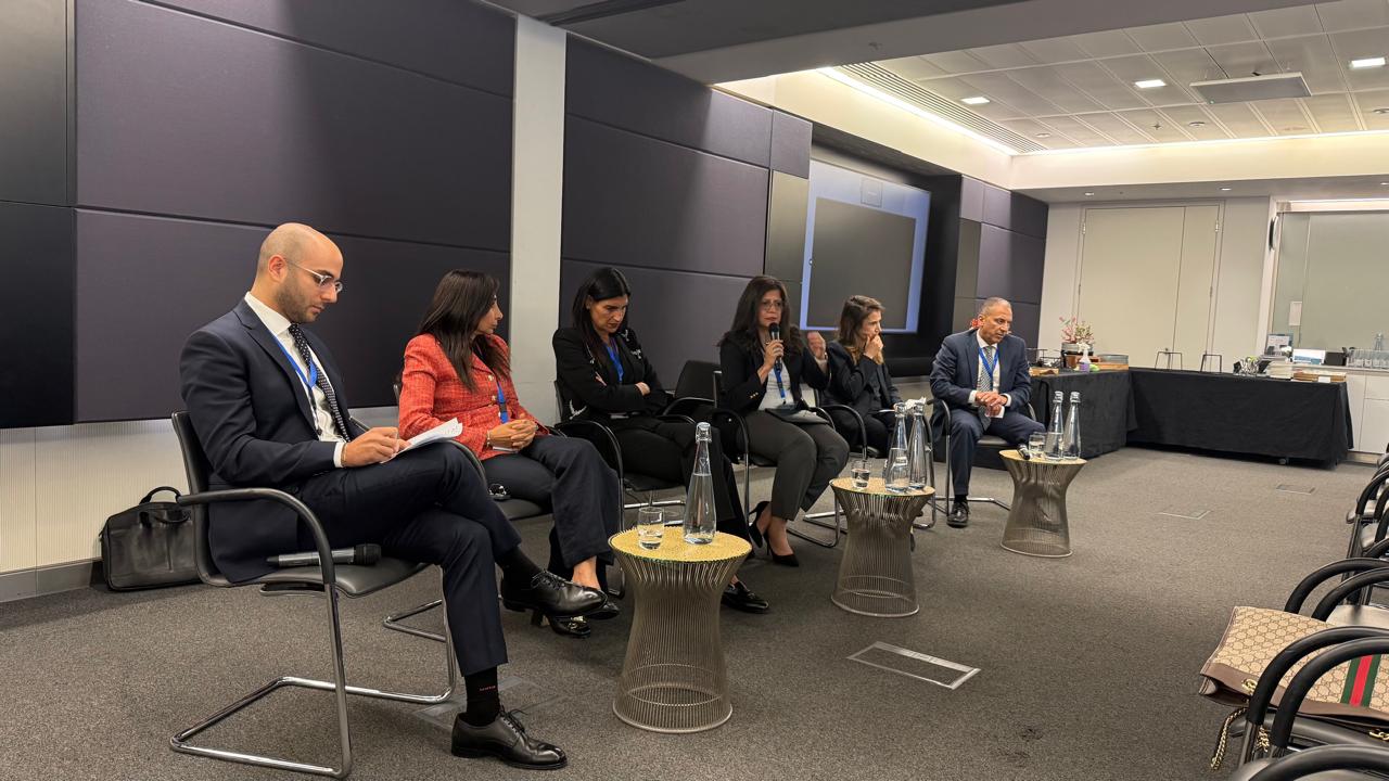 نائب رئيس البورصة المصرية تؤكد على أهمية تعزيز التعاون مع المؤسسات المالية الدولية