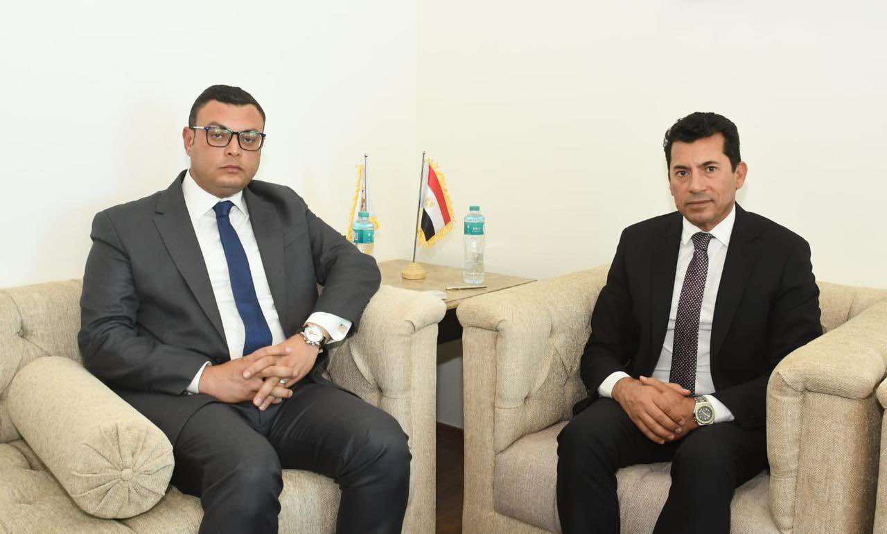 وزيرا الإسكان والشباب والرياضة يتابعان ملفات العمل وأوجه التعاون المشترك