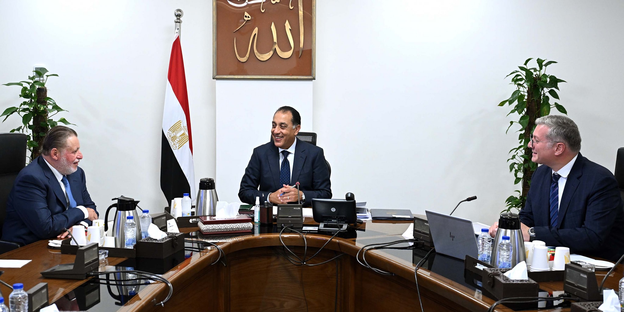 رئيس الوزراء يوجه بضمان سداد مستحقات شركات البترول الدولية