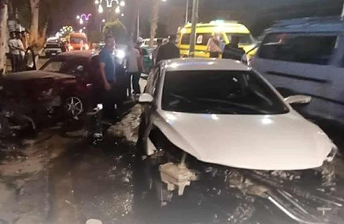 وفاة وإصابة 5 أشخاص في حادث تصادم سيارتين بأسيوط