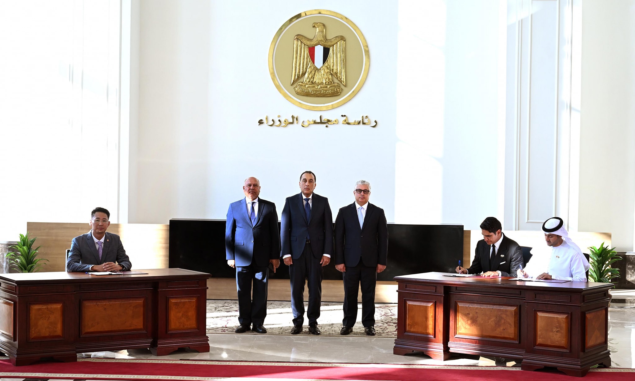 مدبولي يشهد توقيع عقد مجمع “أتوم سولار مصر”