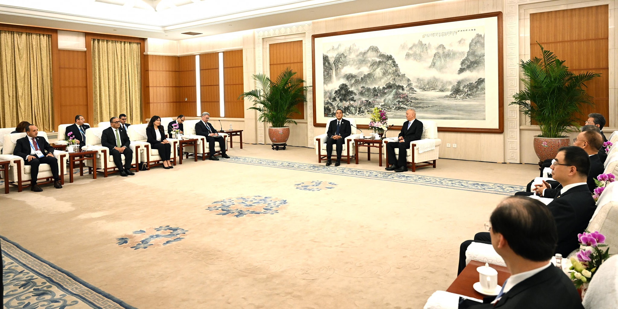 مدبولي يدعو الشركات الصينية إلى الاستثمار في مصر