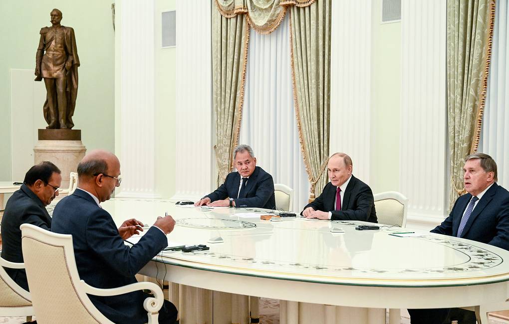 بوتين يستقبل مستشار الأمن القومي الهندي وسط توترات مع واشنطن