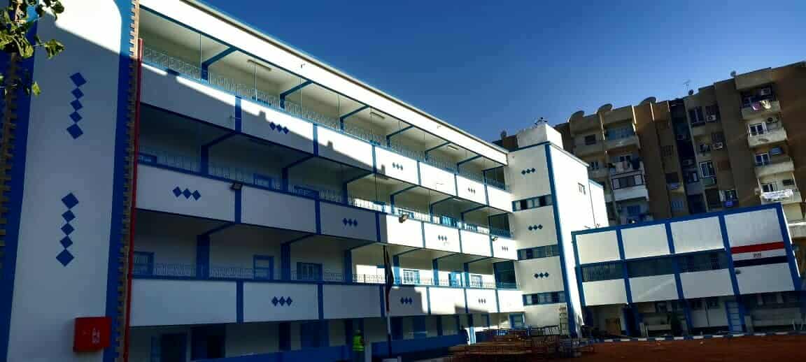 وكيل تعليم أسيوط:صيانة ١٩٧مدرسة بتكلفة ٢٢٧ مليون جنيه قبل بدء العام الدراسي الجديد