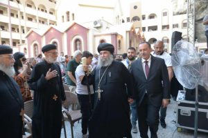 بالصور.. احتفال الأقباط بدير السيدة العذراء في أسيوط