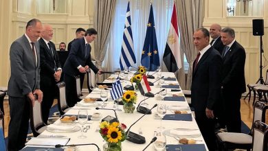 مصر واليونان تبحثان الأزمات في ليبيا وغزة والسودان