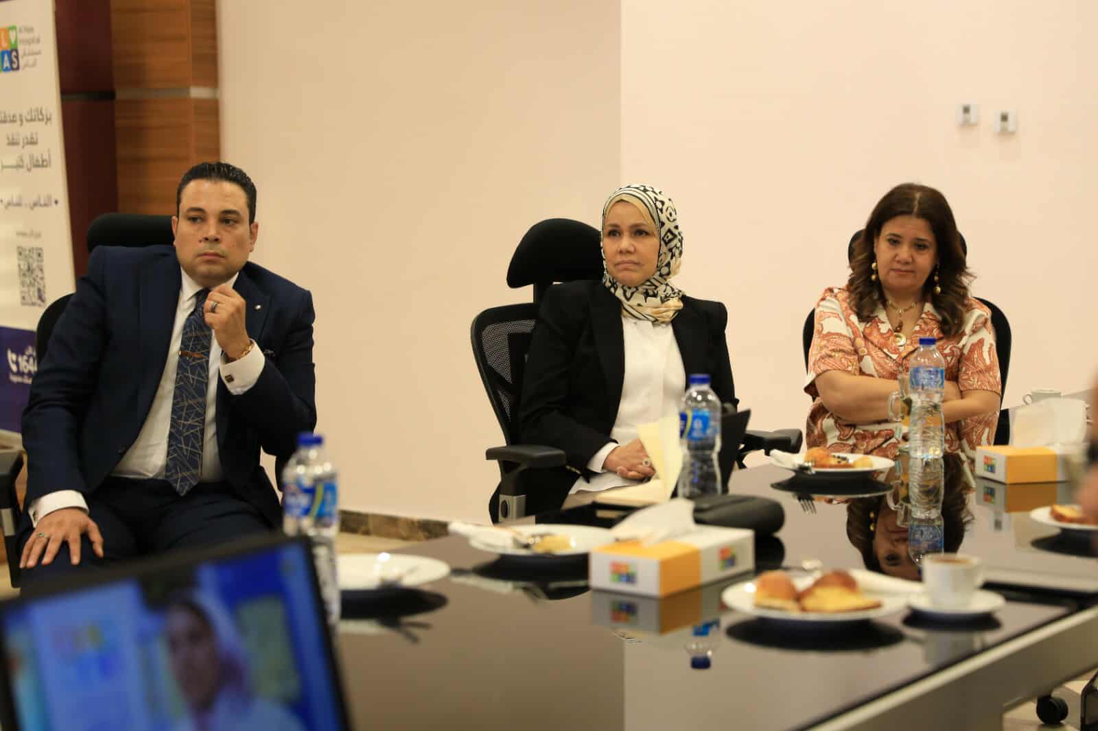 رئيس مصلحة الضرائب :   مستشفى الناس نموذج مشرف للرعاية الصحية المجانية المتكاملة