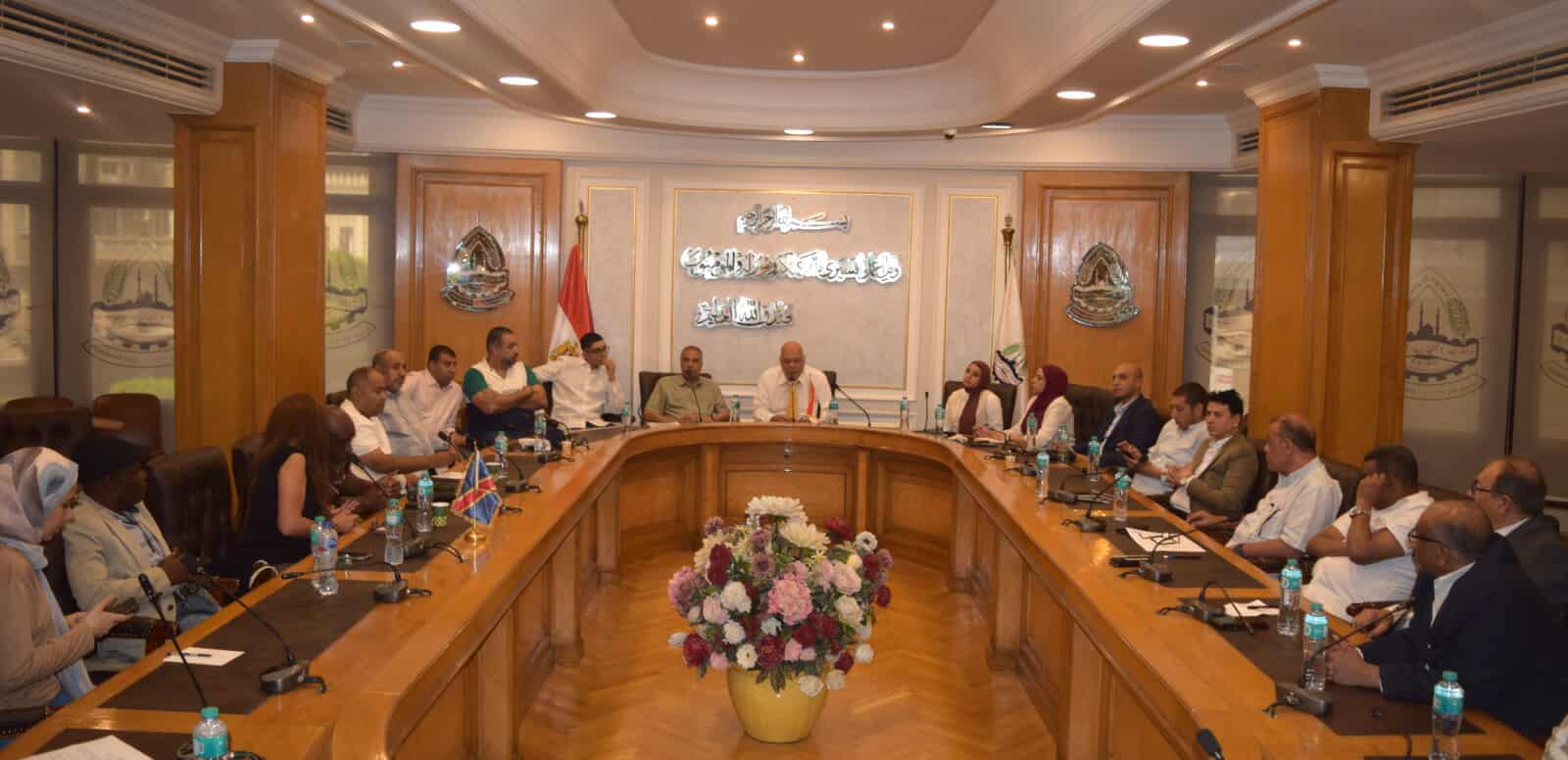 شعبة المحاجر بغرفة القاهرة تُناقش الاستفادة من المعارض المحلية والدولية