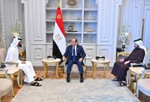 السيسي ومسؤولون بحرينيون يبحثون وقف إطلاق النار في غزة