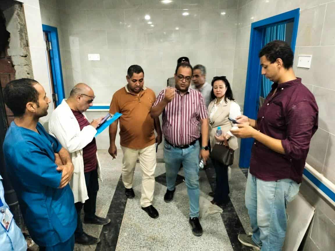 مدير الطب العلاجي يتفقد أعمال إنشاء مستشفى ديروط الجديد بأسيوط