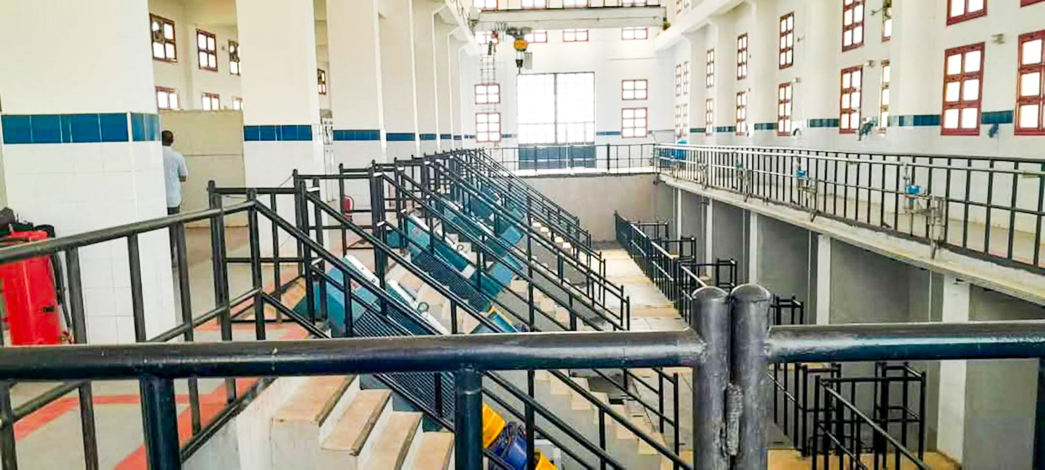 وزير الري يتابع مجهودات مصلحة الميكانيكا والكهرباء  خلال فترة أقصى الاحتياجات المائية