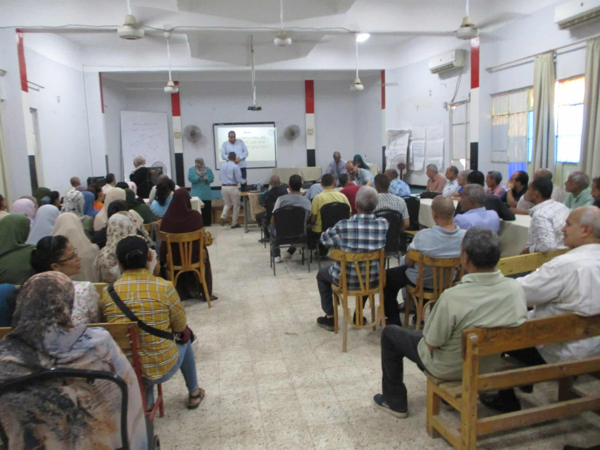 فعاليات التوعية والتعريف بالفروق بين نظام البكالوريا الجديد والثانوية العامة