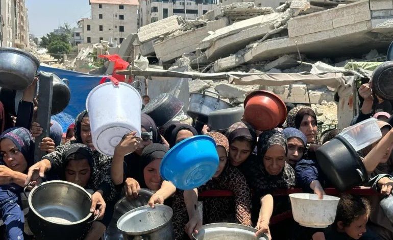 الأونروا تُحذّر: العاملون في غزة يناشدون العالم لإنهاء المعاناة