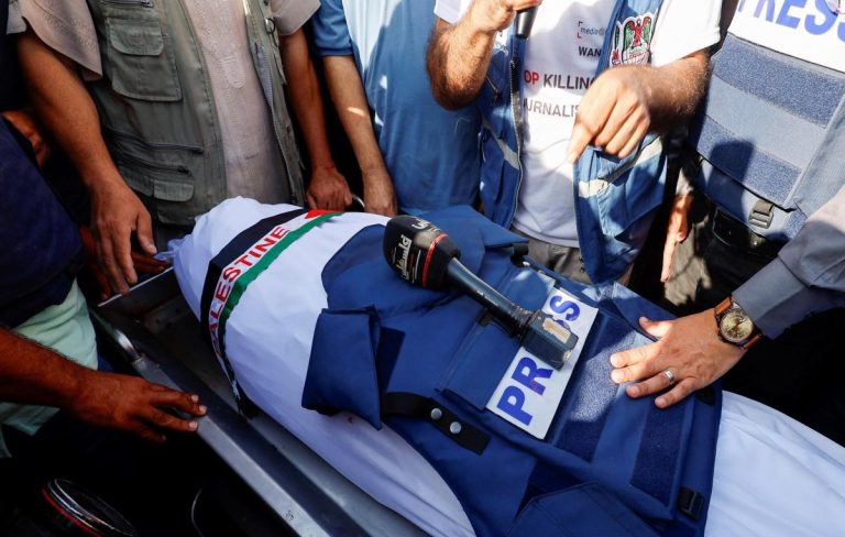 فلسطين تدين استهداف الصحفيين في غزة وتدعو لتحقيق دولي