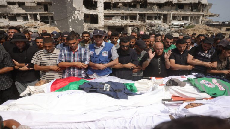 حصيلة القتلى في غزة تتخطى 61 ألفاً.. ووفيات جديدة بسبب المجاعة