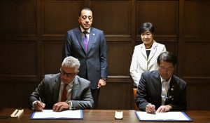 توقيع مذكرة تفاهم للتعاون بين اقتصادية قناة السويس وحكومة طوكيو