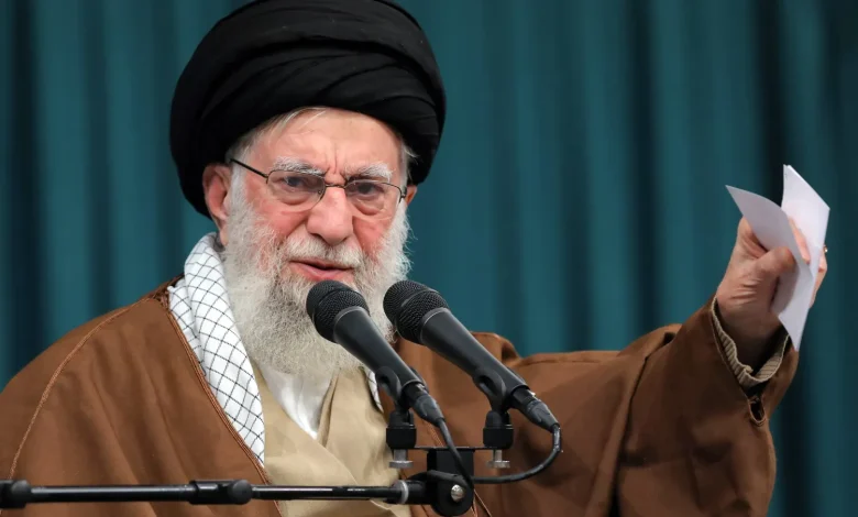 خامنئي: إيران والصين قادرتان على إحداث تحولات كبرى